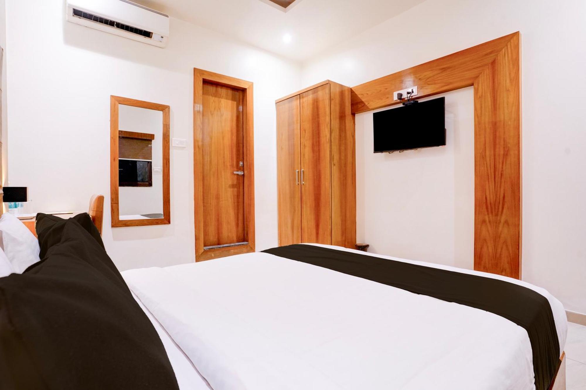 Townhouse Oak Times Square Le Western Hotel Mumbai Ngoại thất bức ảnh